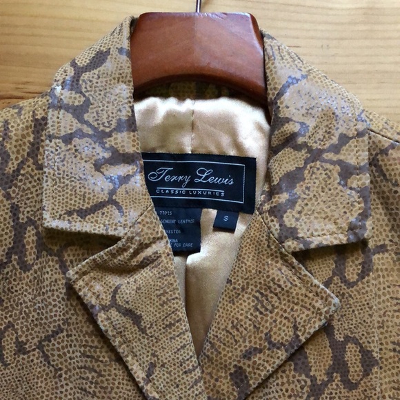 Terry Lewis Luxury Leather Jacket Snake Skin Embossed Tan Brown Size S EUC - Picture 2 of 15